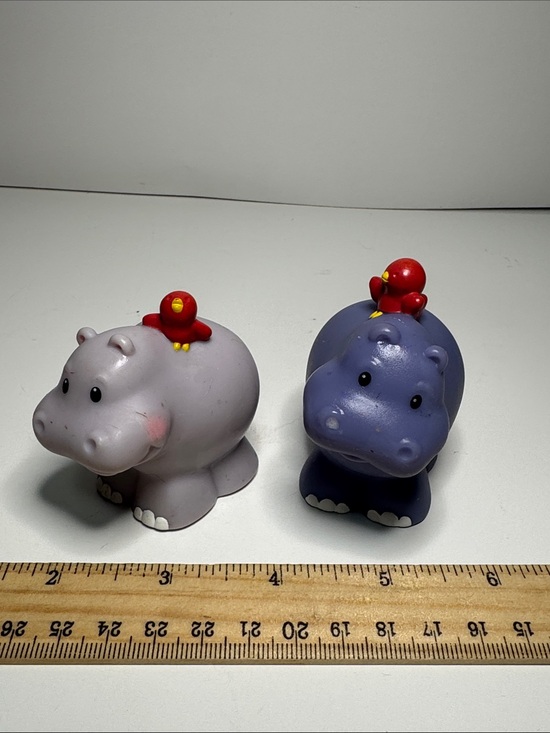 Fisher-Price Other - vintage Fisher-Price Little People hippopotamus figures from the 2002 Noah's Ark